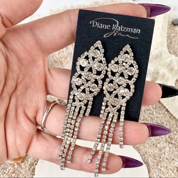 ๐๐ Rhinestone Dangle Earrings - Picture 2 of 6